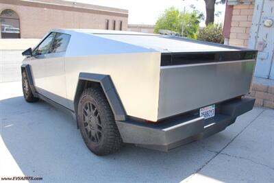 2024 Tesla Cybertruck Foundation   - Photo 5 - Rialto, CA 92376-8618