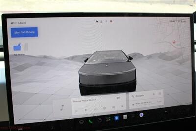 2024 Tesla Cybertruck Foundation   - Photo 20 - Rialto, CA 92376-8618