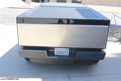 2024 Tesla Cybertruck Foundation   - Photo 6 - Rialto, CA 92376-8618