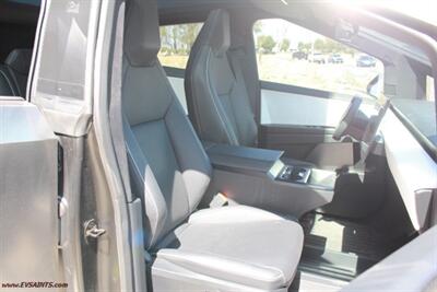 2024 Tesla Cybertruck Foundation   - Photo 11 - Rialto, CA 92376-8618
