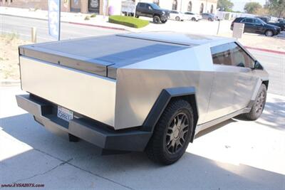2024 Tesla Cybertruck Foundation   - Photo 7 - Rialto, CA 92376-8618