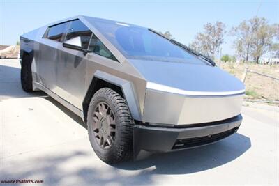 2024 Tesla Cybertruck Foundation   - Photo 4 - Rialto, CA 92376-8618