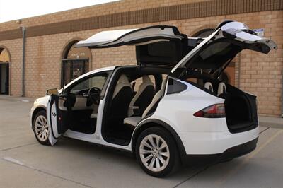 2020 Tesla Model X Long Range Plus   - Photo 2 - Rialto, CA 92376-8618
