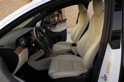 2020 Tesla Model X Long Range Plus   - Photo 17 - Rialto, CA 92376-8618