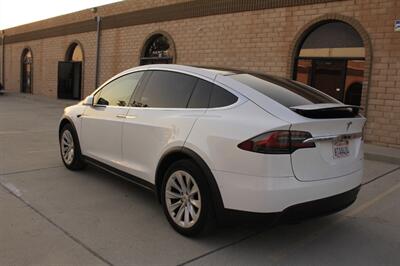 2020 Tesla Model X Long Range Plus   - Photo 7 - Rialto, CA 92376-8618