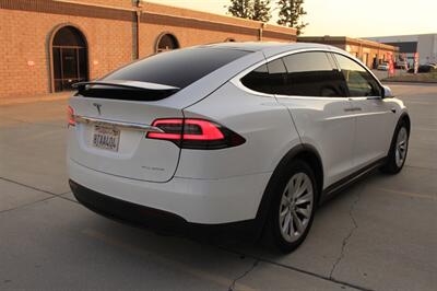 2020 Tesla Model X Long Range Plus   - Photo 9 - Rialto, CA 92376-8618