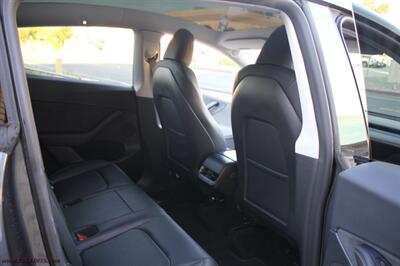2023 Tesla Model Y Performance  WARRANTY - FINANCING - Photo 15 - Rialto, CA 92376-8618