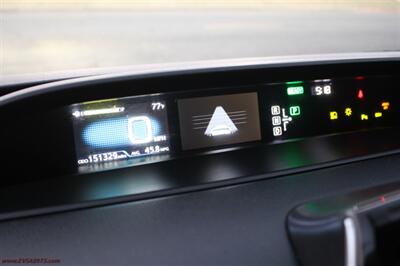 2018 Toyota Prius Two   - Photo 13 - Rialto, CA 92376-8618