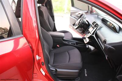 2018 Toyota Prius Two   - Photo 11 - Rialto, CA 92376-8618