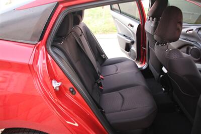 2018 Toyota Prius Two   - Photo 10 - Rialto, CA 92376-8618