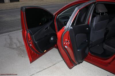 2018 Toyota Prius Two   - Photo 8 - Rialto, CA 92376-8618