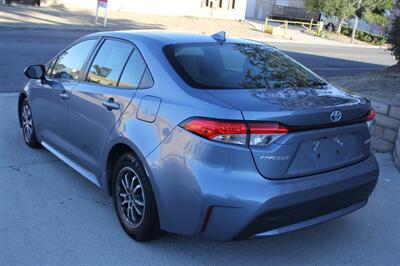 2022 Toyota Corolla Hybrid LE  Good Financing - Photo 4 - Rialto, CA 92376-8618