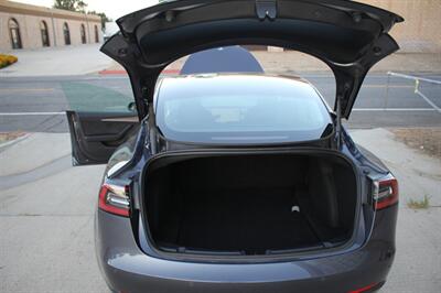 2022 Tesla Model 3   - Photo 19 - Rialto, CA 92376-8618