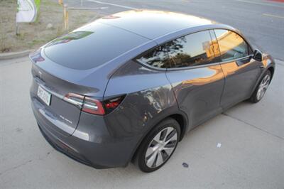 2023 Tesla Model Y Long Range  WARRANTY - FINANCING - CLEAN TITLE - Photo 9 - Rialto, CA 92376-8618