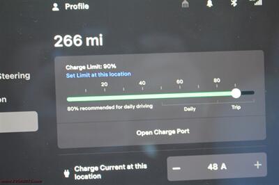 2023 Tesla Model X AWD  We Finance - Photo 24 - Rialto, CA 92376-8618