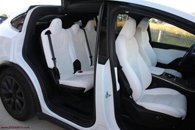 2023 Tesla Model X AWD  We Finance - Photo 14 - Rialto, CA 92376-8618