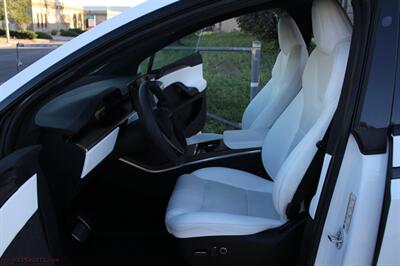 2023 Tesla Model X AWD  We Finance - Photo 16 - Rialto, CA 92376-8618