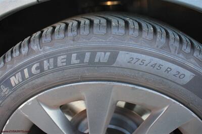 2023 Tesla Model X AWD  We Finance - Photo 25 - Rialto, CA 92376-8618