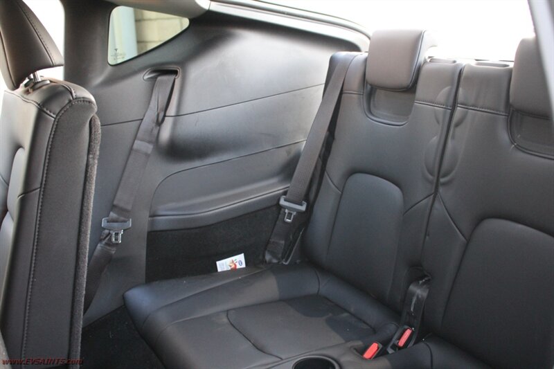 2023 Tesla Model Y Long Range - Photo 15 - Rialto, CA 92376-8618