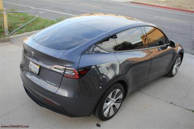 2023 Tesla Model Y Long Range - Photo 7 - Rialto, CA 92376-8618