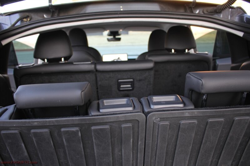 2023 Tesla Model Y Long Range - Photo 16 - Rialto, CA 92376-8618