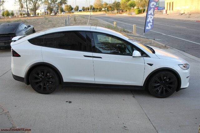 2022 Tesla Model X Dual Motor AWD - Photo 10 - Rialto, CA 92376-8618
