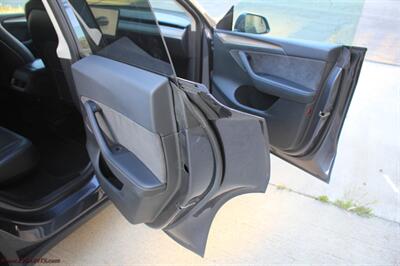 2023 Tesla Model Y Long Range  WARRANTY - FINANCING - Photo 10 - Rialto, CA 92376-8618