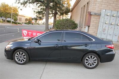 2017 Toyota Camry Hybrid XLE  We Finance - Photo 4 - Rialto, CA 92376-8618