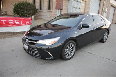 2017 Toyota Camry Hybrid XLE  We Finance - Photo 1 - Rialto, CA 92376-8618