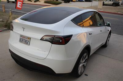 2022 Tesla Model Y LR   - Photo 8 - Rialto, CA 92376-8618