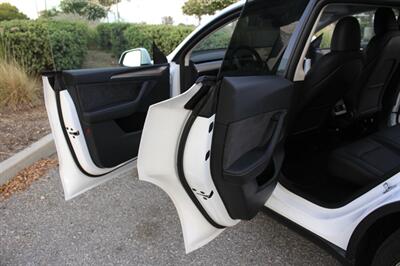 2023 Tesla Model Y Long Range   - Photo 16 - Rialto, CA 92376-8618