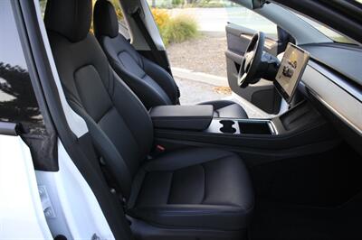 2023 Tesla Model Y Long Range   - Photo 13 - Rialto, CA 92376-8618