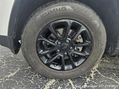 2015 Jeep Grand Cherokee Limited   - Photo 39 - Greenwood, IN 46142