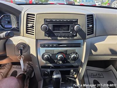 2007 Jeep Grand Cherokee Laredo - Photo 12 - Greenwood, IN 46142