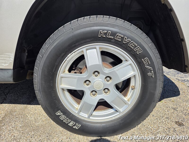 2007 Jeep Grand Cherokee Laredo - Photo 21 - Greenwood, IN 46142