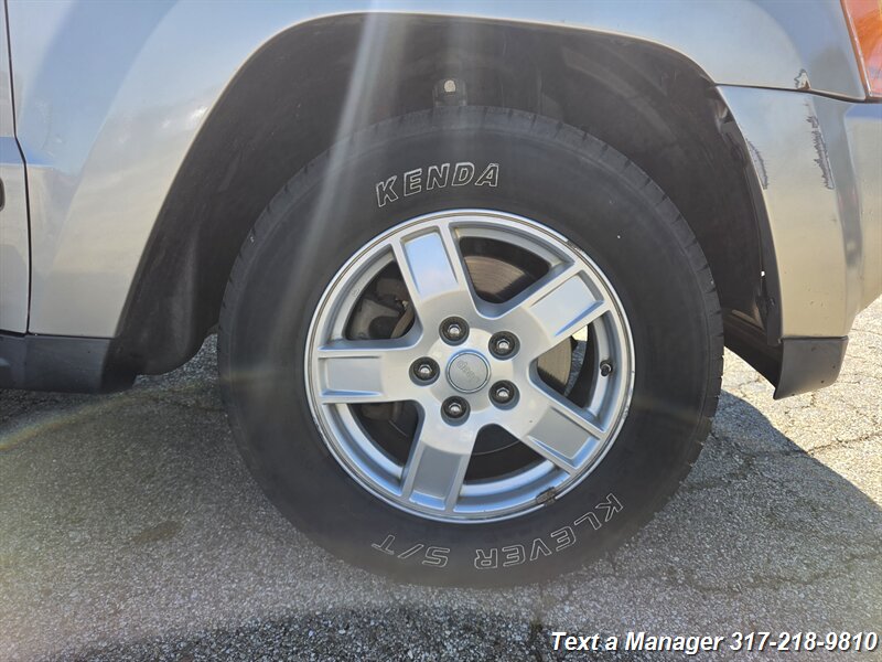 2007 Jeep Grand Cherokee Laredo - Photo 23 - Greenwood, IN 46142