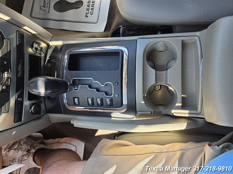 2007 Jeep Grand Cherokee Laredo - Photo 14 - Greenwood, IN 46142