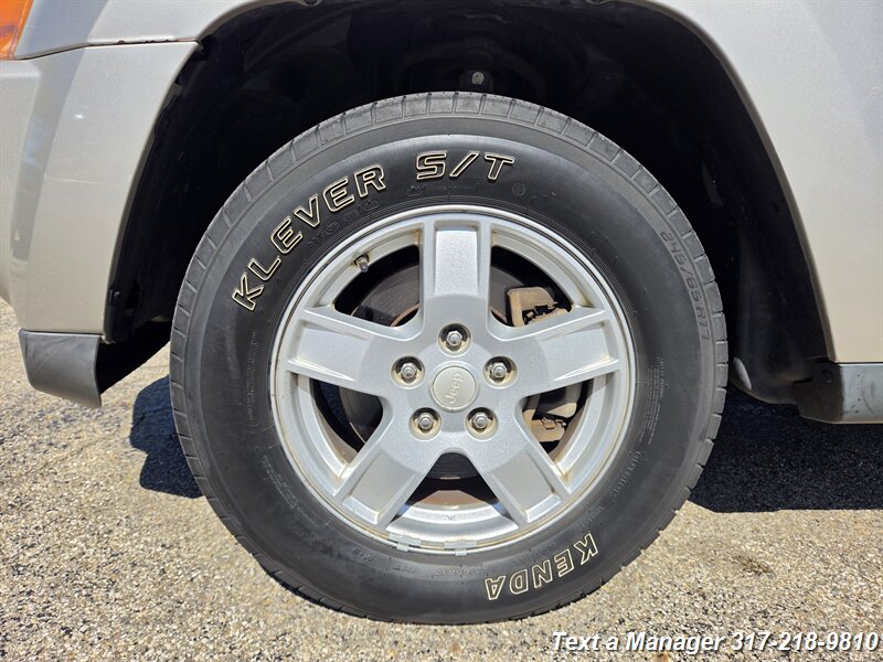 2007 Jeep Grand Cherokee Laredo - Photo 20 - Greenwood, IN 46142