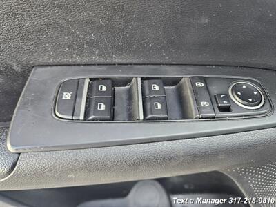 2022 Kia Forte LXS   - Photo 10 - Greenwood, IN 46142