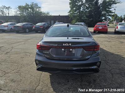 2022 Kia Forte LXS   - Photo 4 - Greenwood, IN 46142