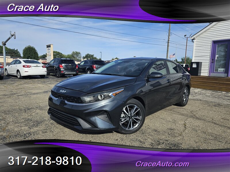 2022 Kia Forte LXS   - Photo 1 - Greenwood, IN 46142