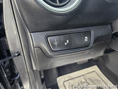 2022 Kia Forte LXS   - Photo 11 - Greenwood, IN 46142