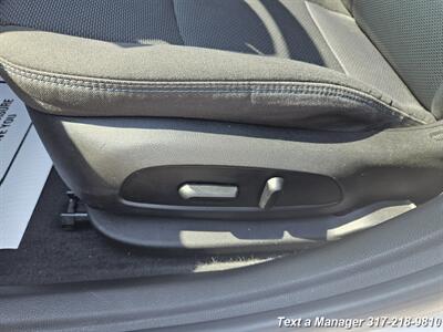 2018 Chevrolet Cruze LT Auto - Photo 12 - Greenwood, IN 46142