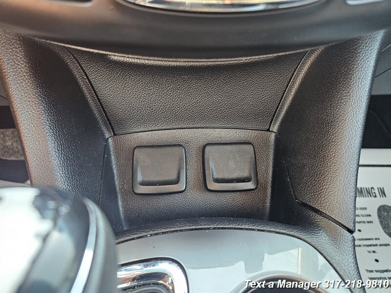 2018 Chevrolet Cruze LT Auto - Photo 21 - Greenwood, IN 46142
