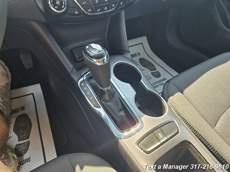 2018 Chevrolet Cruze LT Auto - Photo 22 - Greenwood, IN 46142