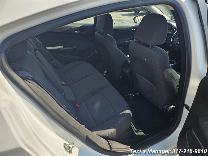 2018 Chevrolet Cruze LT Auto - Photo 25 - Greenwood, IN 46142