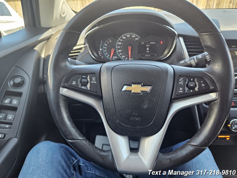 2018 Chevrolet Trax LT - Photo 13 - Greenwood, IN 46142