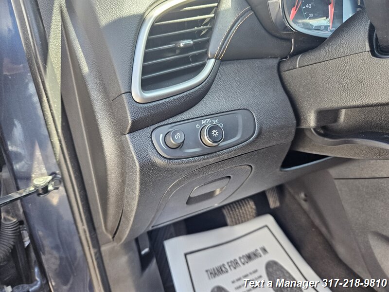 2018 Chevrolet Trax LT - Photo 11 - Greenwood, IN 46142