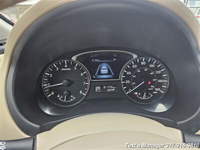2014 Nissan Altima 3.5 SL - Photo 14 - Greenwood, IN 46142