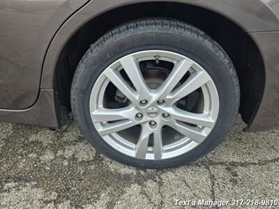 2014 Nissan Altima 3.5 SL   - Photo 11 - Greenwood, IN 46142